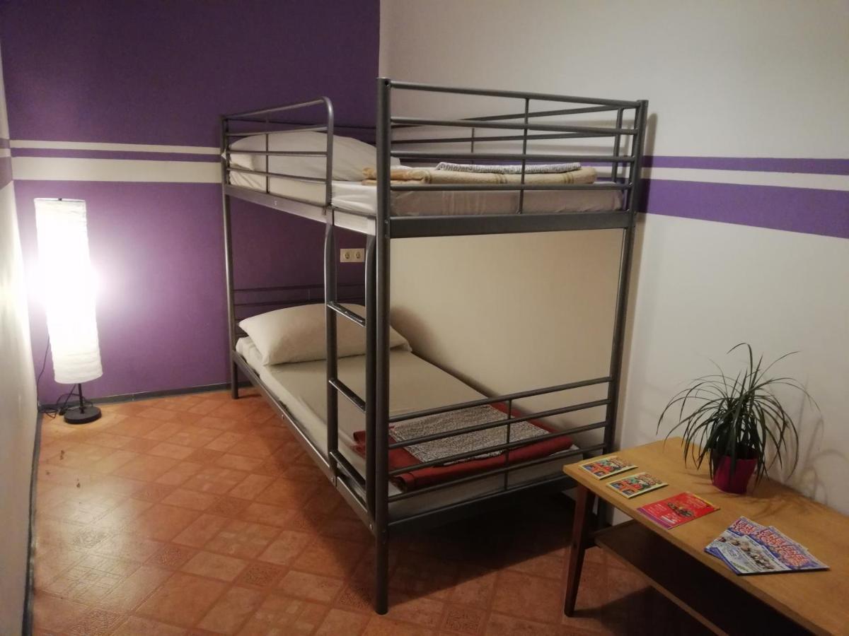 Budapest Party Hostel At Udvarom エクステリア 写真